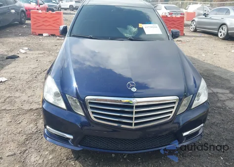 2013 Mercedes-Benz E 350 z USA, uszkodzony, nr VIN WDDHF5KB8DA670124